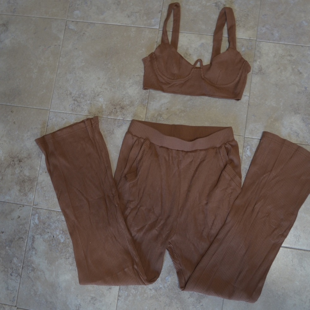 SheIn Laura Brown Ribbed Set Highwaist New - Picture 3 of 8
